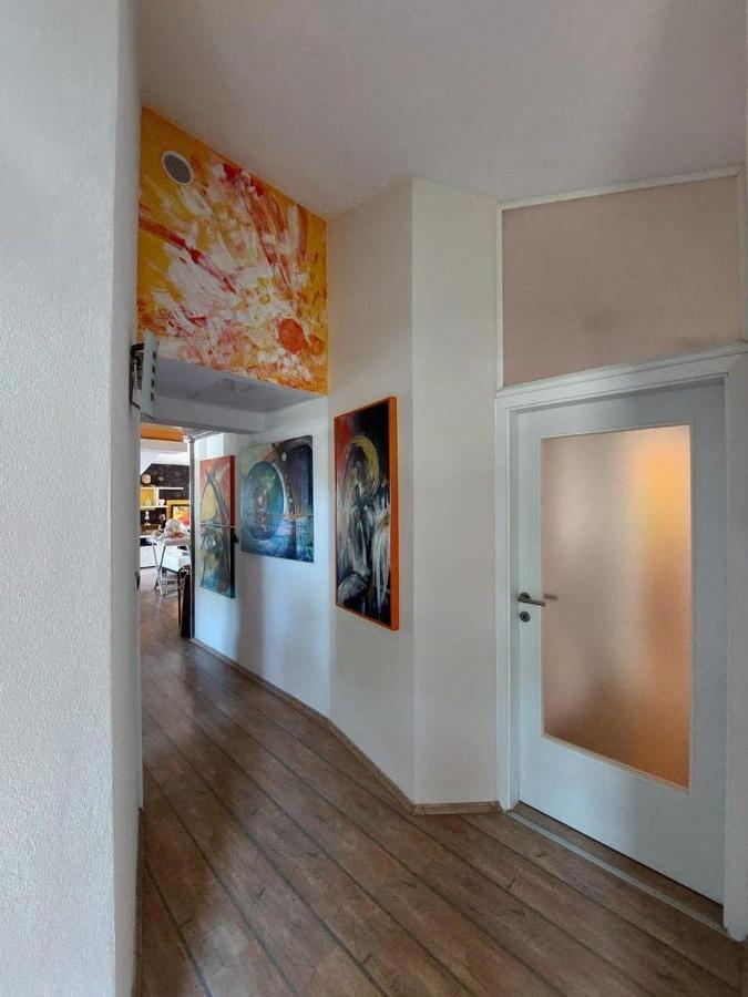 Guest House Klara Solin Bagian luar foto