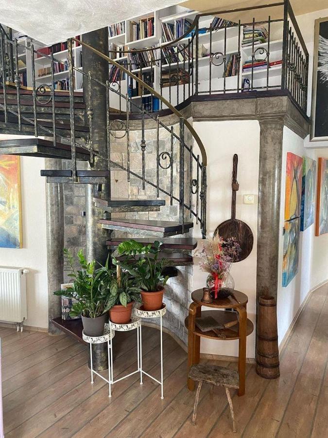 Guest House Klara Solin Bagian luar foto