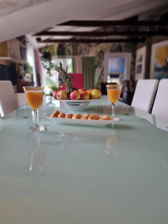 Guest House Klara Solin Bagian luar foto